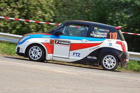 Simon Larsen følte sig hjemme på de sydbelgiske bjergveje med sin Suzuki Swift Sport.